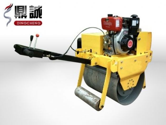 點擊查看詳細(xì)信息<br>標(biāo)題：重型手扶式單鋼輪壓路機(jī) 閱讀次數(shù)：13682